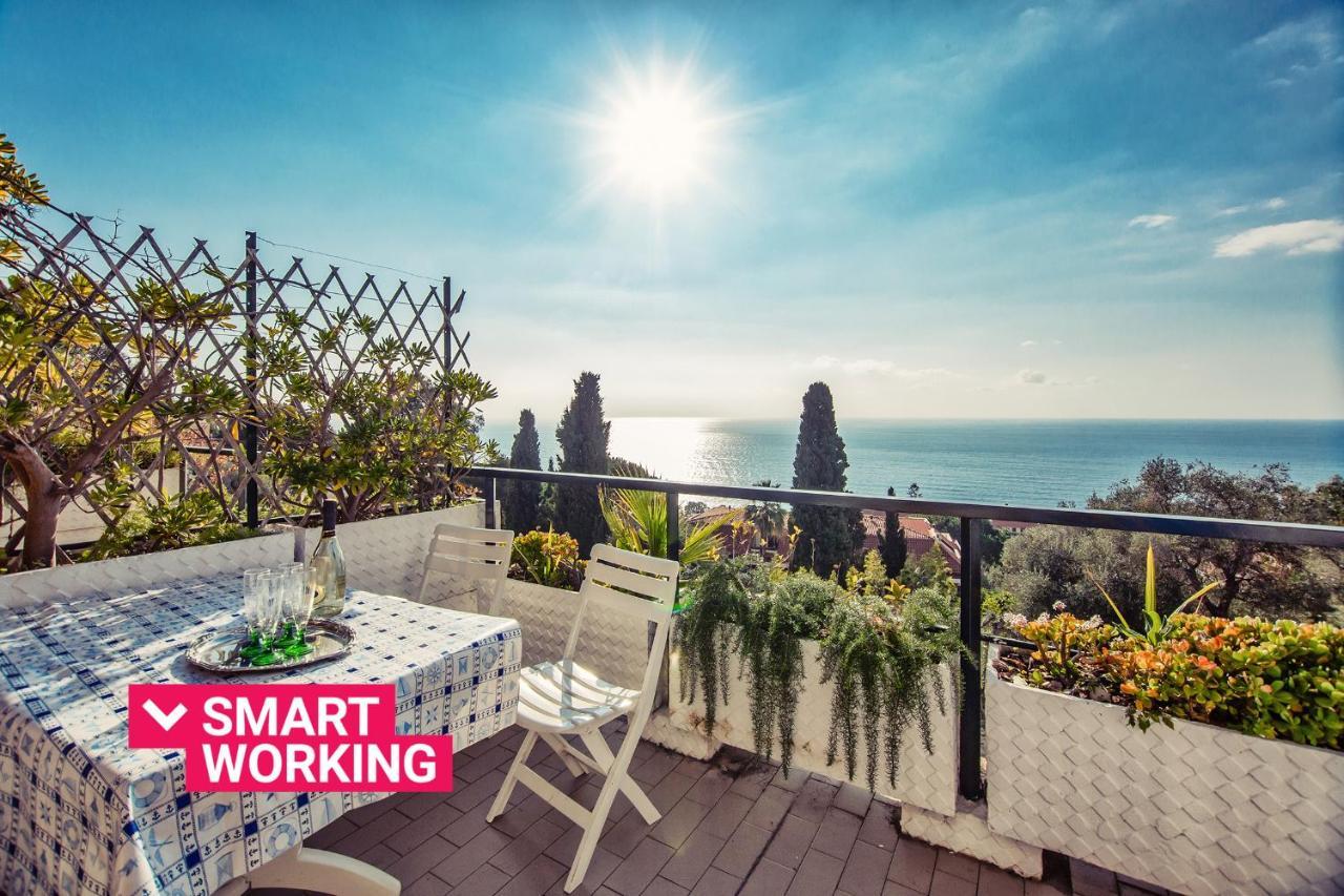 Ferienwohnung Una Terrazza Sul Golfo Di Ospedaletti By Wonderful Italy Exterior foto