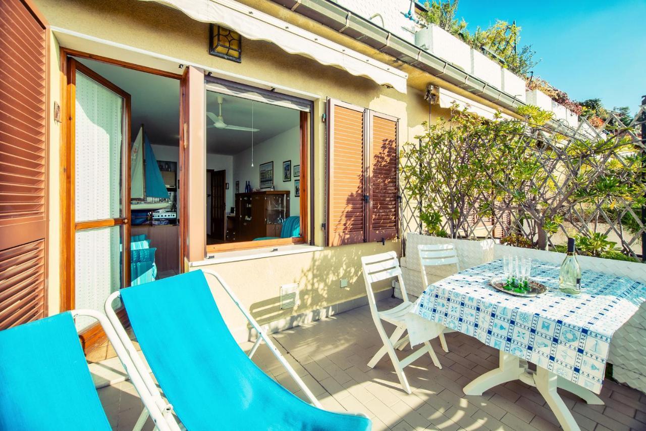 Ferienwohnung Una Terrazza Sul Golfo Di Ospedaletti By Wonderful Italy Exterior foto